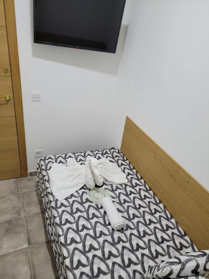 Coliving New San Bernando Hotel Madrid Luaran gambar