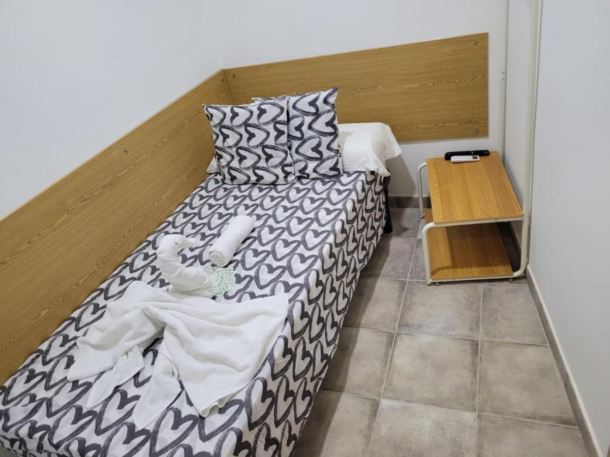 Coliving New San Bernando Hotel Madrid Luaran gambar